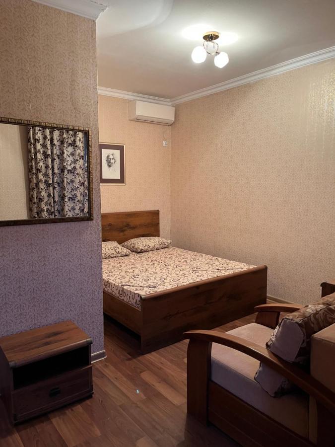 Gostevoy Dom Samir Hotel Gagra Exterior photo