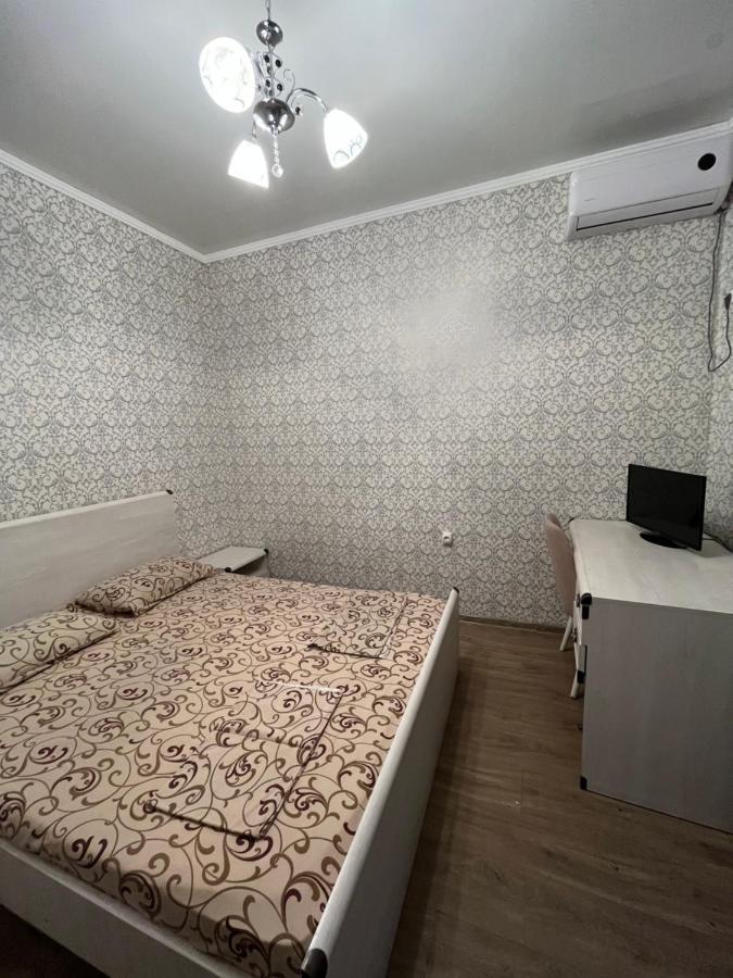 Gostevoy Dom Samir Hotel Gagra Exterior photo