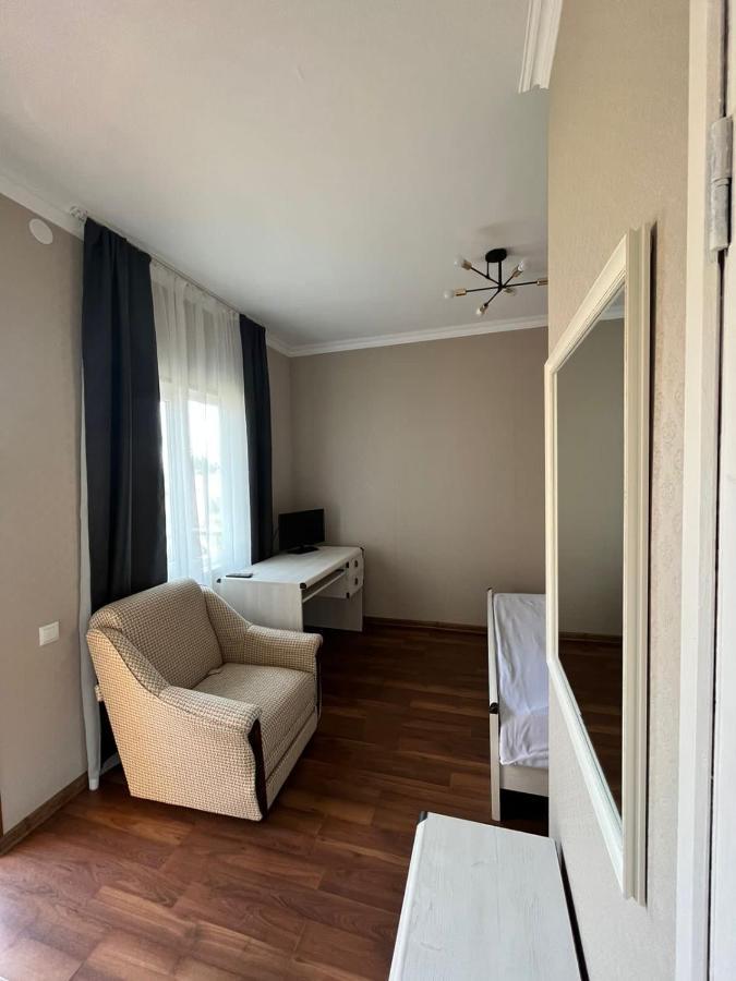 Gostevoy Dom Samir Hotel Gagra Exterior photo